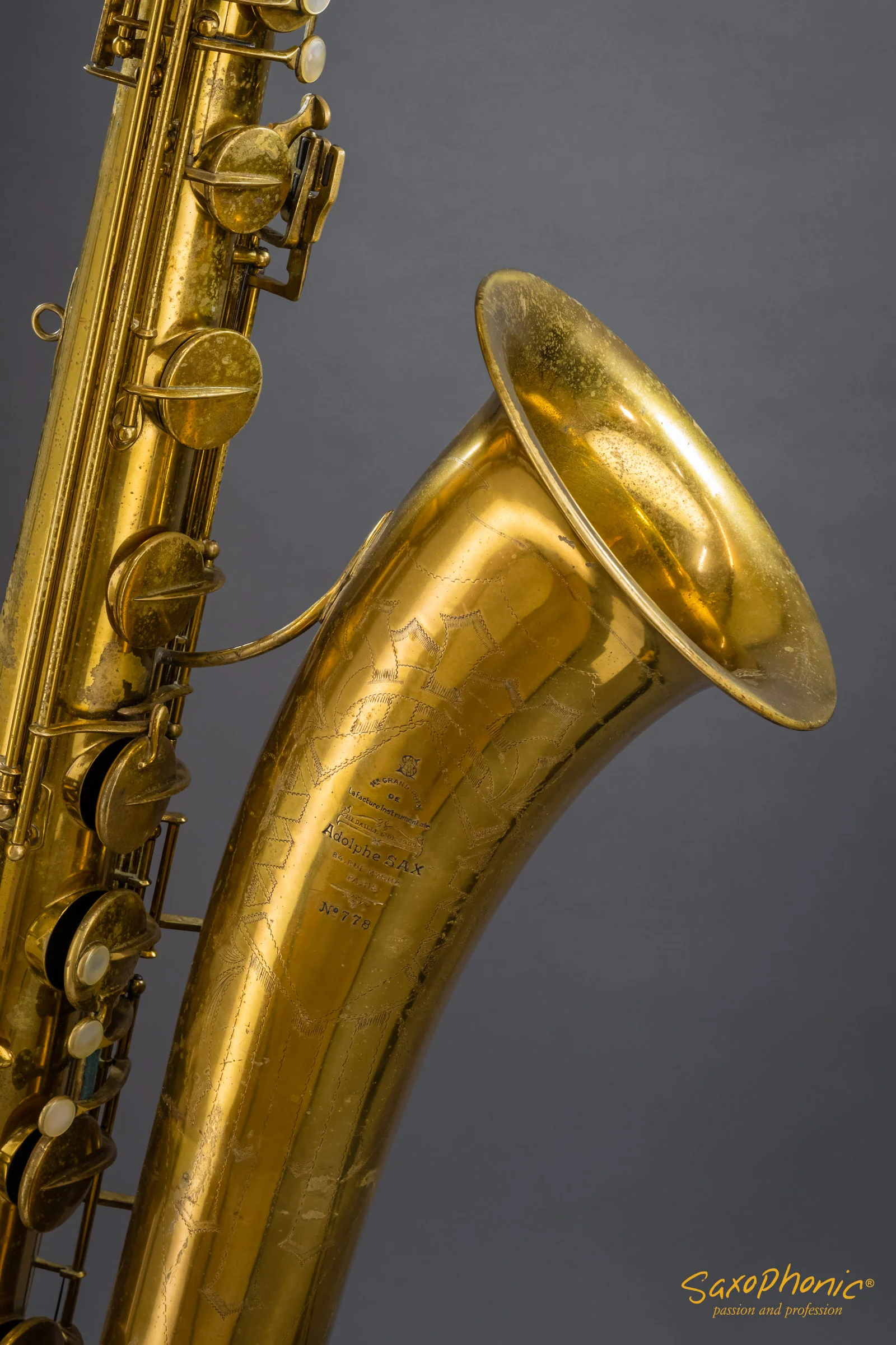 Saxophone Baryton Adolphe Sax (1933) par Henri SELMER Paris, n°778/11283, verni - Saxophonic