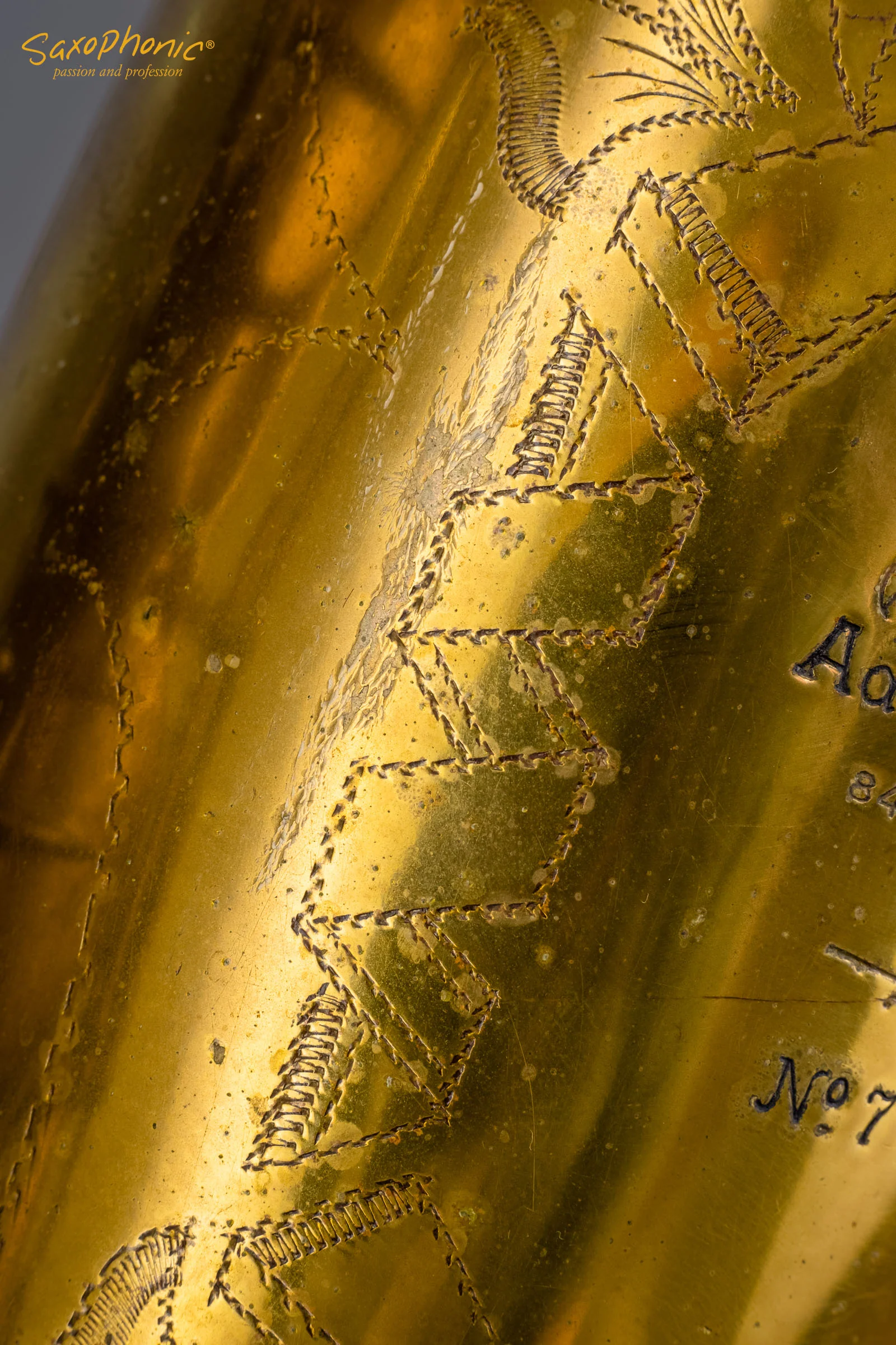 Saxophone Baryton Adolphe Sax (1933) par Henri SELMER Paris, n°778/11283, verni - Saxophonic - Image 2